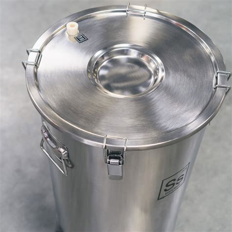 7 gallon stainless steel pot